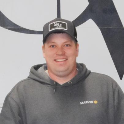 Travis Sills headshot