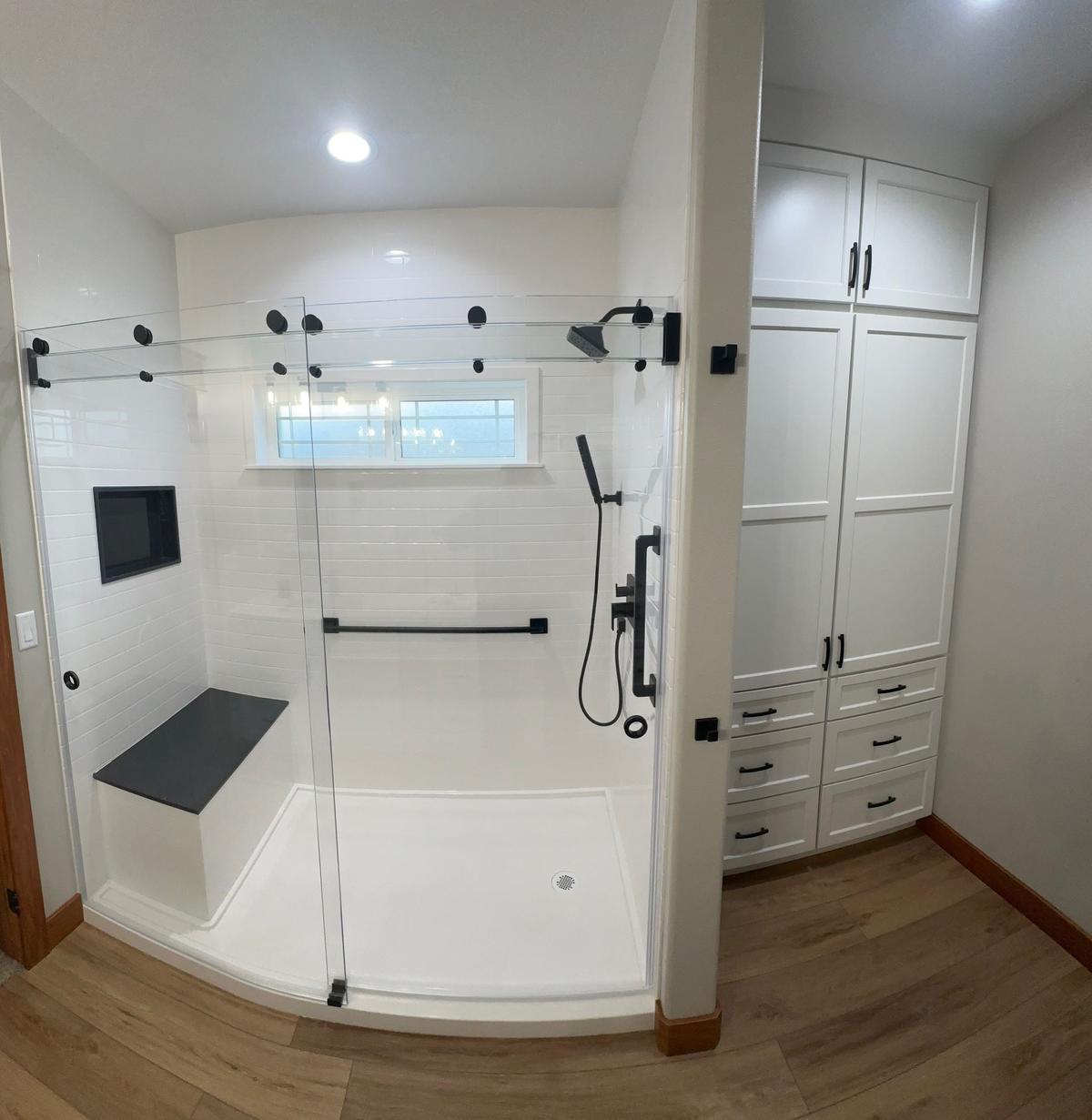 Closets & Showers